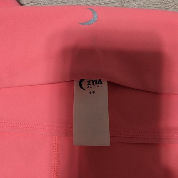 Zyia Hot Pink set - Picture 3 of 5